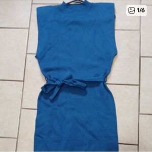 LE LIS Womens Size M Cobalt Blue Knit Midi Dress